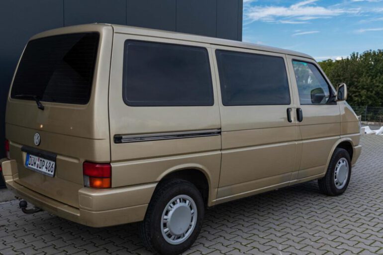 T4-Syncro Scheiben folieren