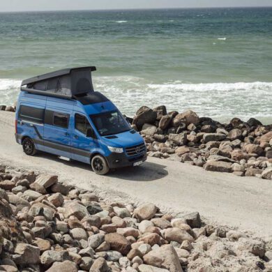 Hymer Free Blue S am Strand