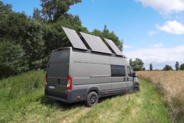 Verrückter Van-Umbau mit 3D-Drucker - Arbeiten im Campervan