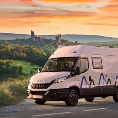 Iveco Daily in Landschaft