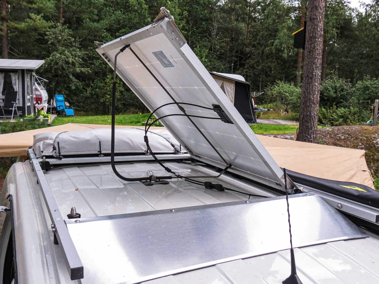 E-Campervan mit Solarmodul