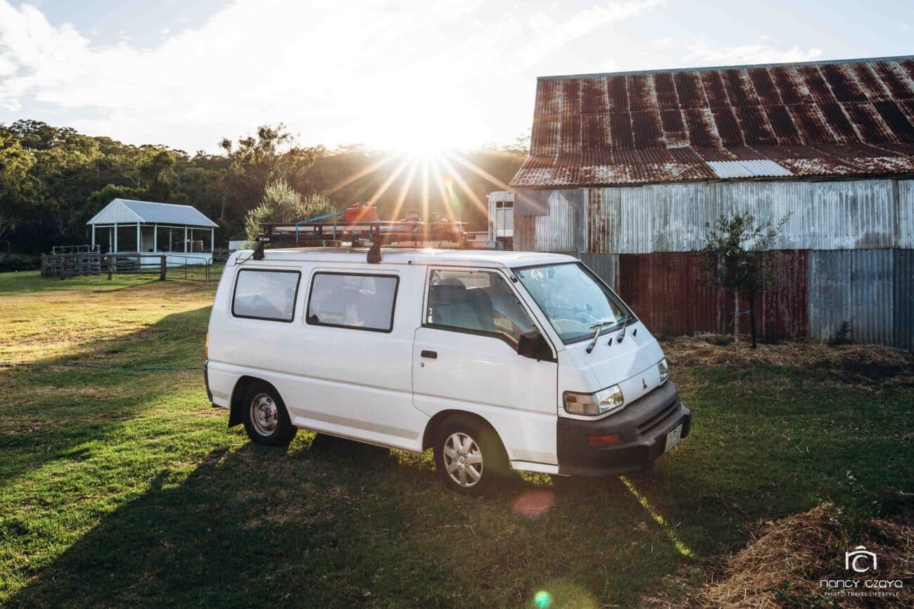 Van: Mitsubishi Express