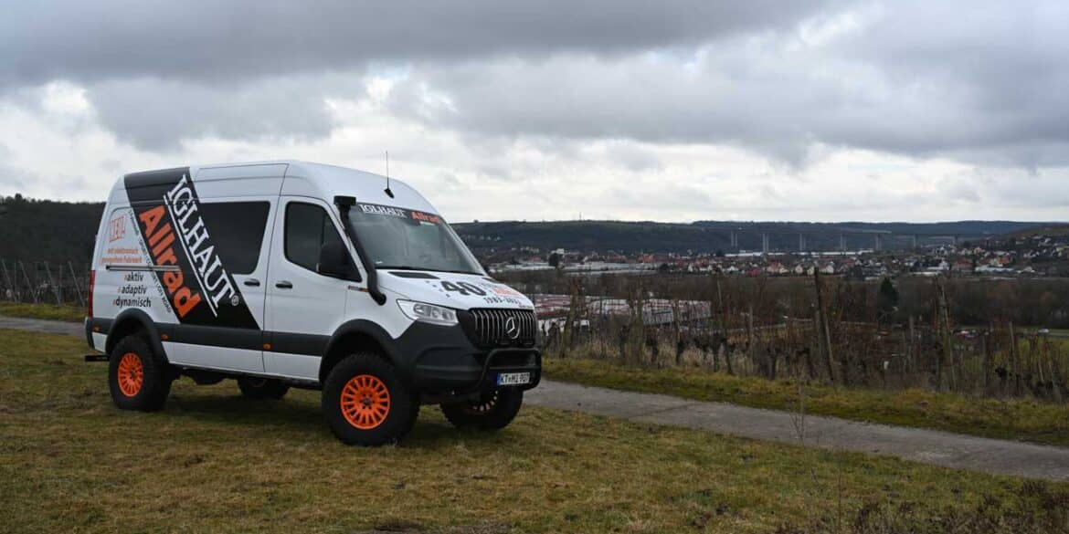 Neu auf der Abenteuer & Allrad – elektronisch geregeltes Iglhaut-Fahrwerk für den Sprinter