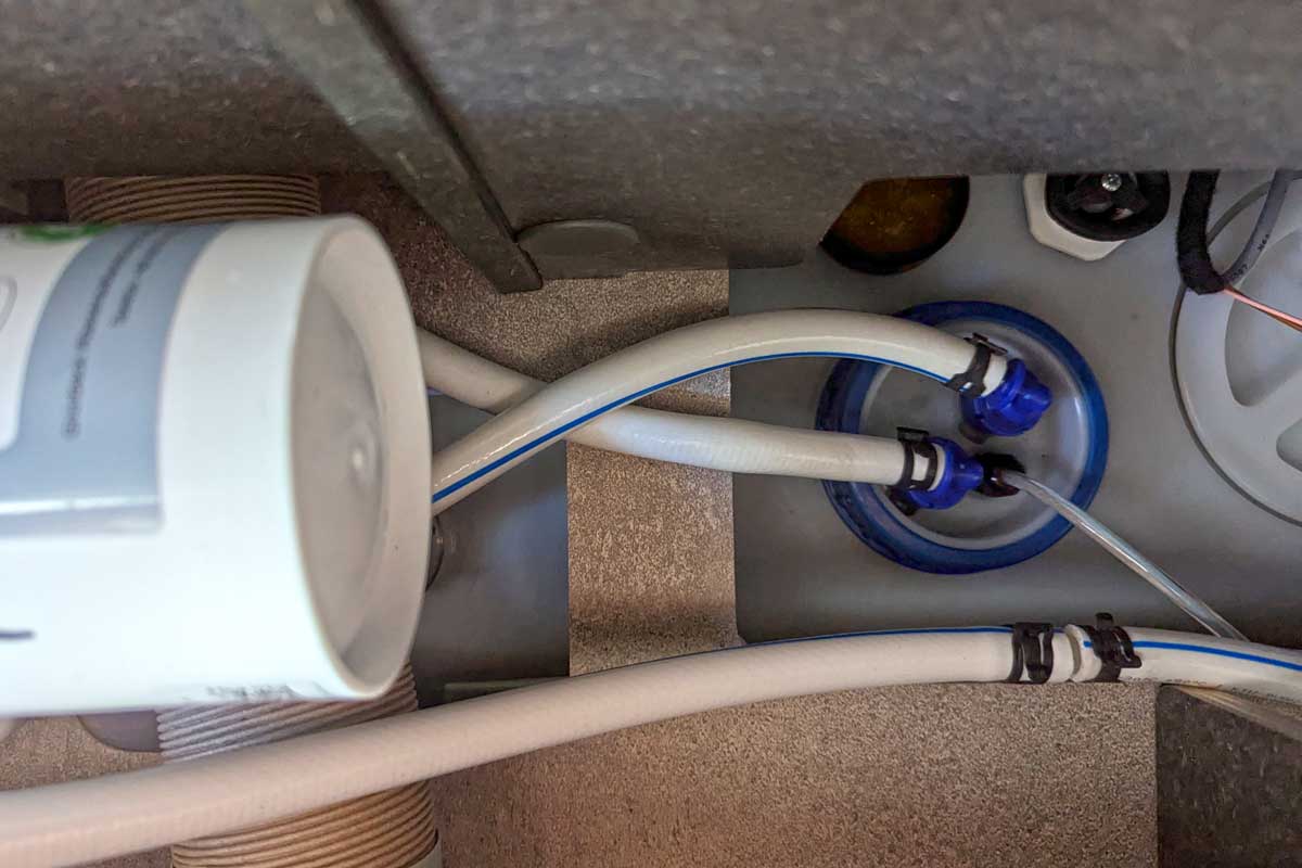 clearliq travel mit Verbindung zum Frischwassertank