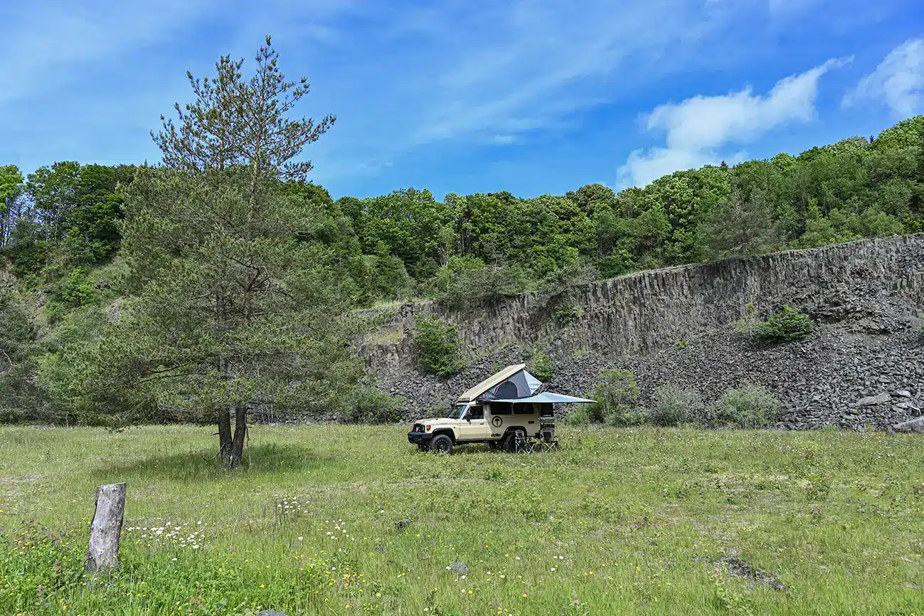Der Toyota Land Cruiser als Camper mit Klappdach