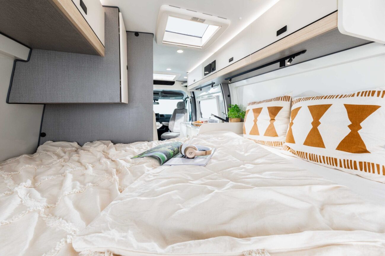Bett im Ahorn Camp Van 550