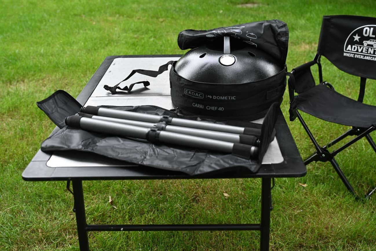 Campinggrill Cadac Carri Chef 40 verstauen