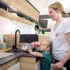 Kochen mit Kindern im Wohnmobil