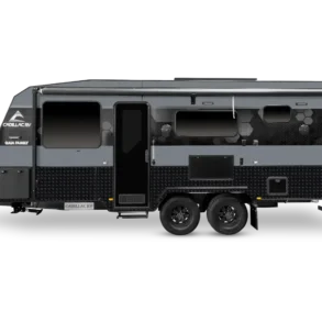 Seitenansicht des 2025 Cadillac RV 216 Gaia Offroad-Caravans mit schwarzer und grauer Außenverkleidung, großen Fenstern und Doppelausstattung