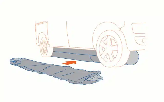 Grafik zeigt, wie die aufblasbare Bodenschürze Seal Tube unter einem Wohnmobil angebracht wird