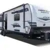 Außenansicht des Grand Surveyor 305RLBS Travel Trailers von Forest River, Modelljahr 2026
