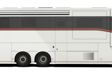 Seitenansicht des Dembell Smart-Garage Luxus-Reisemobils auf Mercedes-Benz Actros Gigaspace.