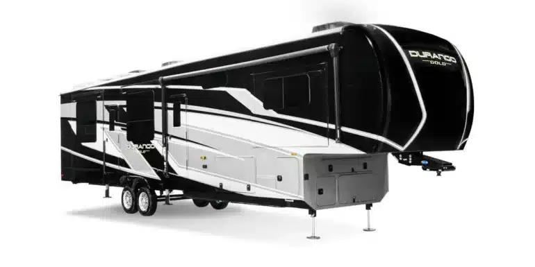 Der Durango Gold Luxury Fifth Wheel – ein großer, luxuriöser Wohnauflieger mit markanter Lackierung und mehreren Slide-outs.