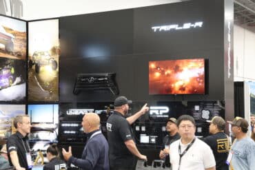 Stand von Lazer auf der SEMA