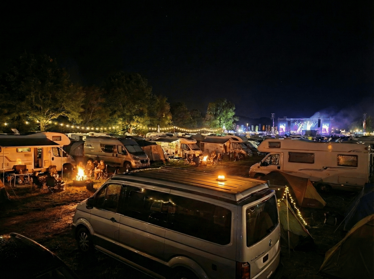Einsatz der Lampe auf einem Campingplatz