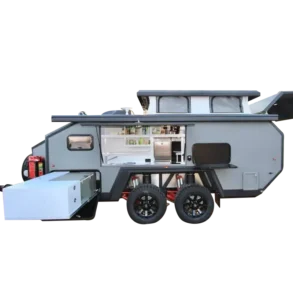Seitenansicht eines Black Rhino 2A Max Up Offroad-Caravans mit ausgebauter Küche und geöffnetem Pop-up-Dach.