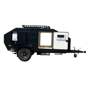 JR Black Rhino 2A Offroad-Reisewohnanhänger in schwarzem Design, seitliche Ansicht mit großer Einstiegstür und robusten Geländereifen.