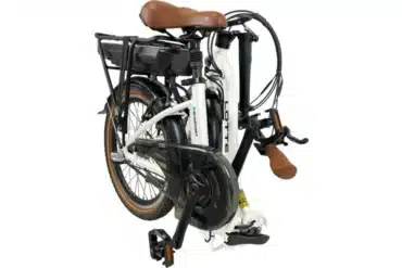 Zusammengefaltetes Blaupunkt Lotte E-Bike mit 20-Zoll-Laufrädern und braunem Sattel.