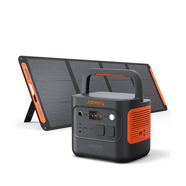 Jackery Explorer 2000 v2 Powerstation mit angeschlossenem faltbaren SolarSaga Panel