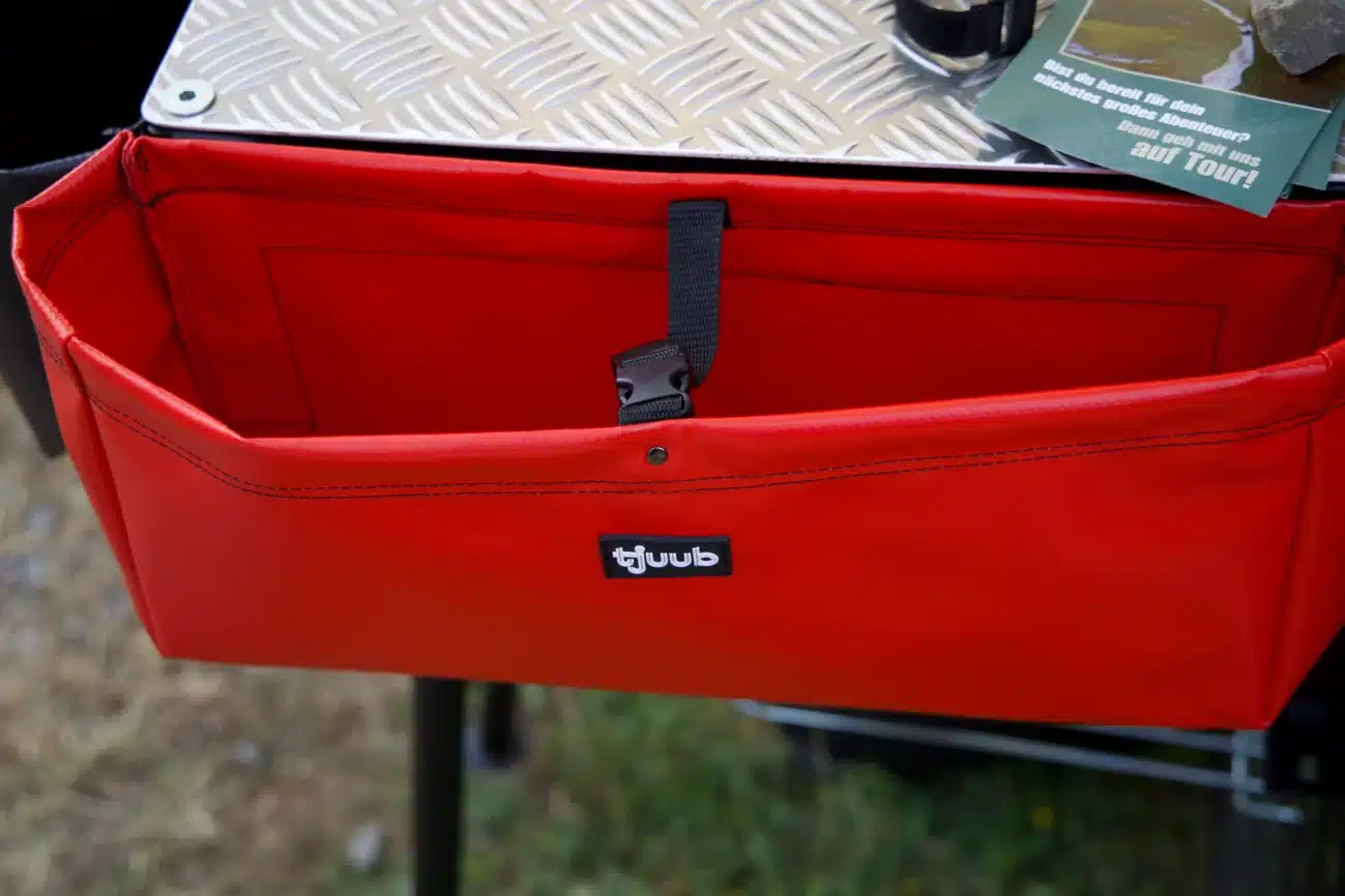Rote tjuub Tasche