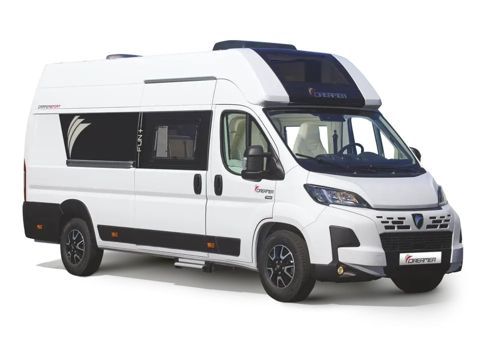 Außenansicht des Dreamer Camper Sport Kastenwagens, weißes Modell mit Hochdach und markanten schwarzen Akzenten.
