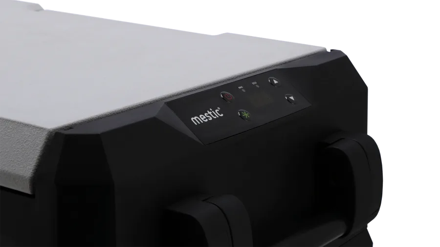 Kompressorkühlbox Mestic MCCHD-33 DC mit LCD-Bedienfeld und stabilen Griffen