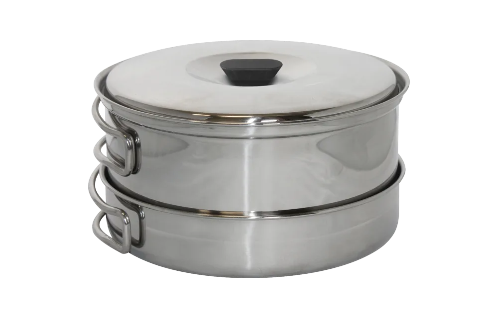Stackbares CULINA Kochtopf-Set aus Edelstahl mit zwei Töpfen und Deckel.