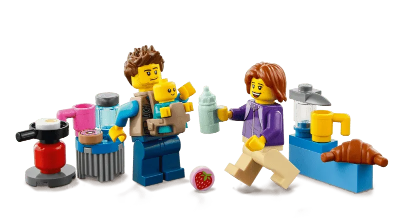 LEGO City Minifiguren einer Familie mit Baby, Campingkocher, Geschirr, Getränken und Croissant