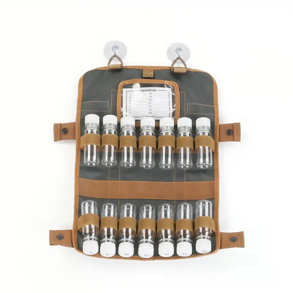 Tool Roll Spice mit 14 leeren Gewürzbehältern, ausgerollt und mit Saugnäpfen zum Aufhängen